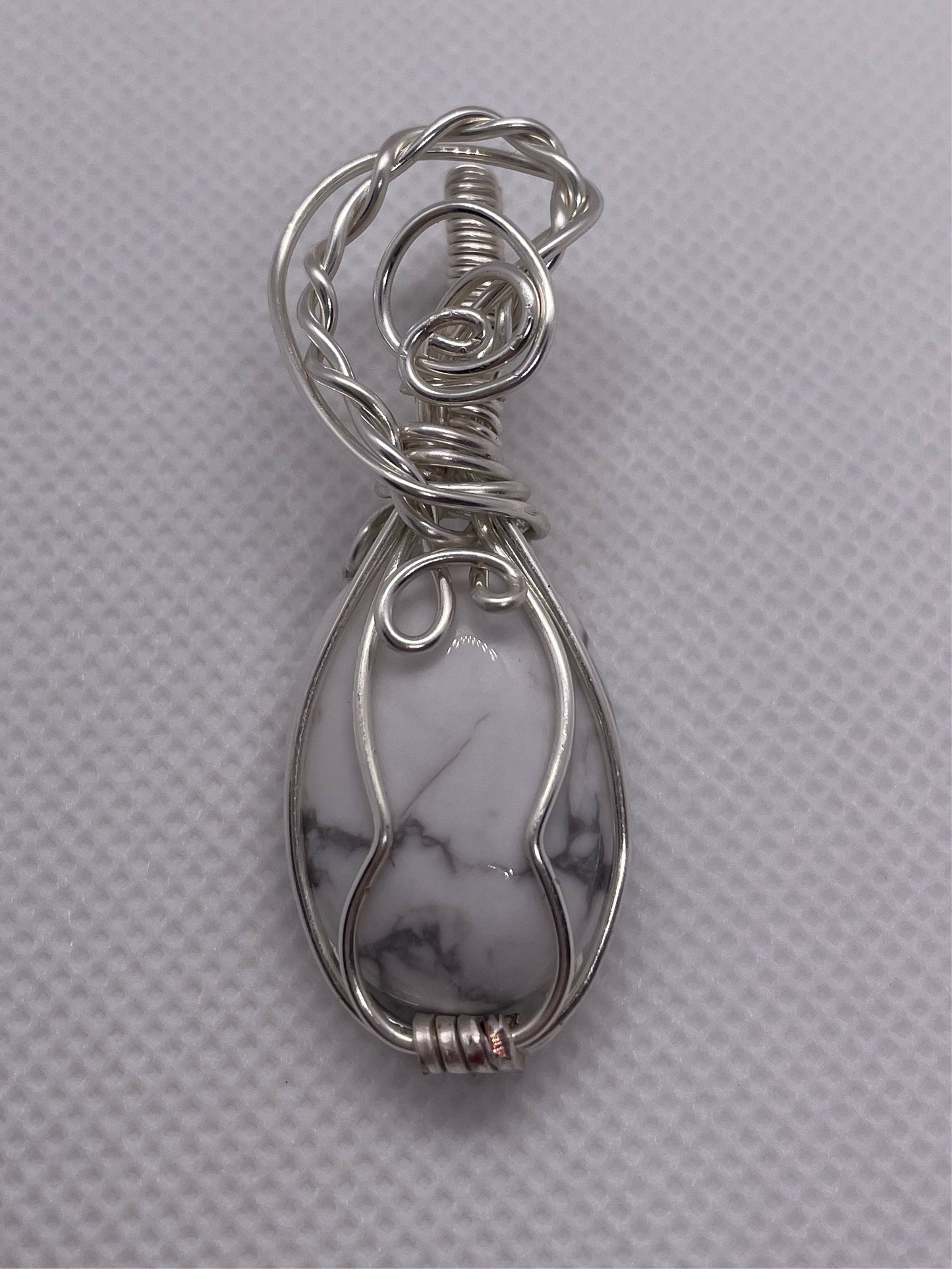 Silver pendant with howlite