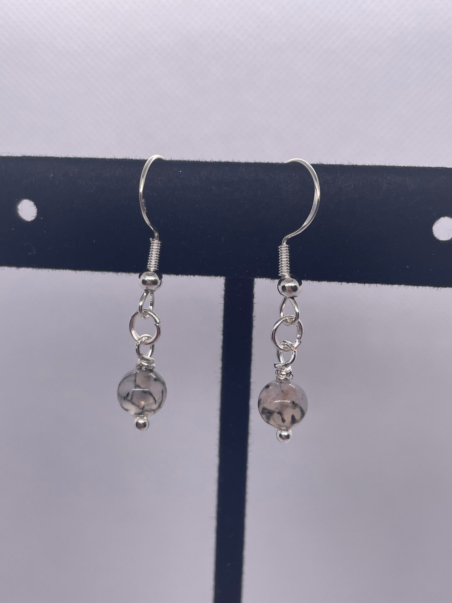 Simple dangle earrings