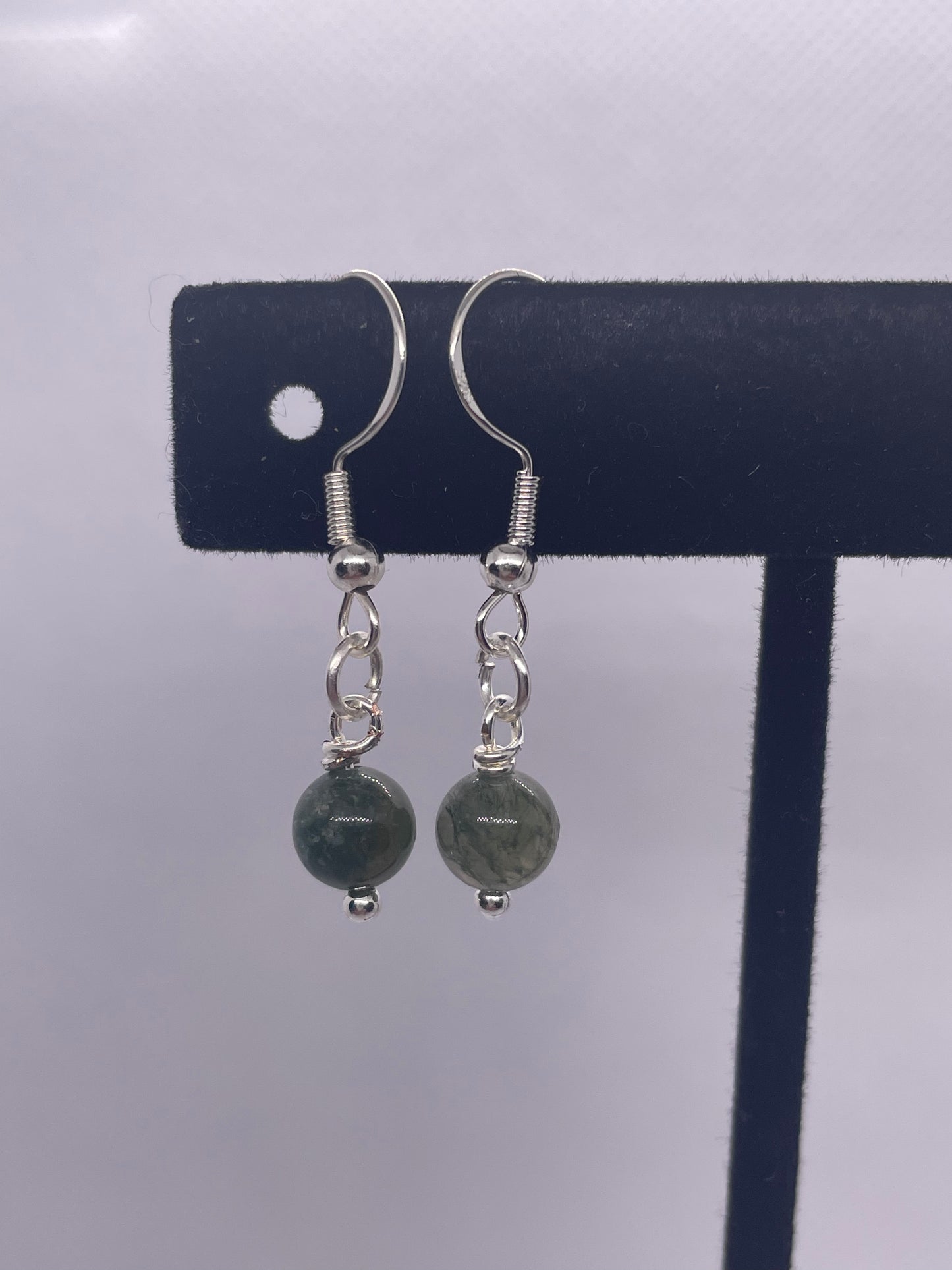 Simple dangle earrings